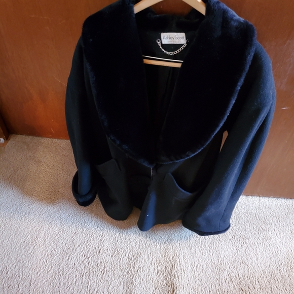 Winter Coat - Picture 2 of 2